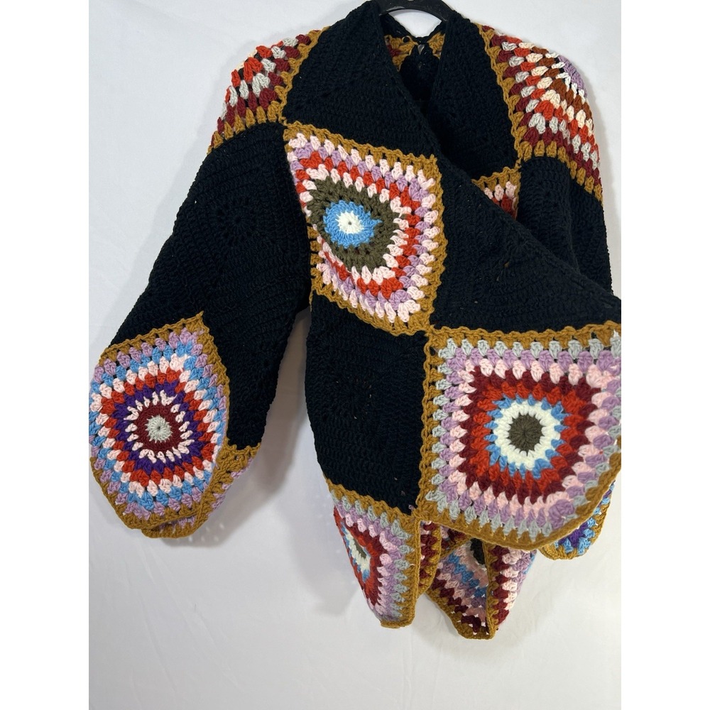Simply couture Colorful Crocheted Cardigan One Size - Picture 3 of 11